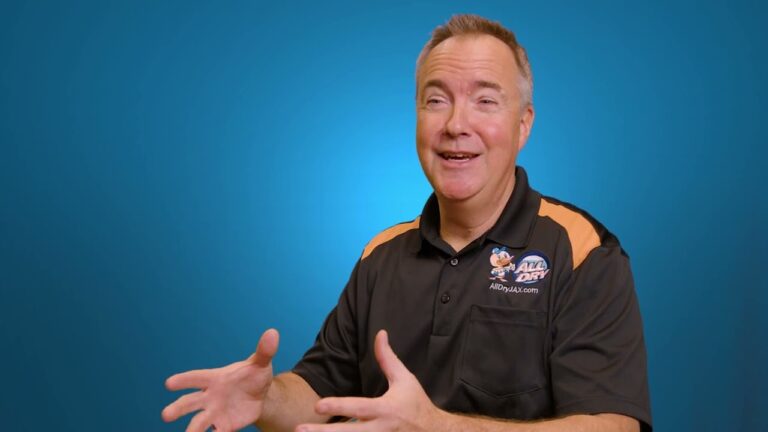 Mold Assessor vs. Mold Remediator: What Jacksonville Homeowners Need to Know