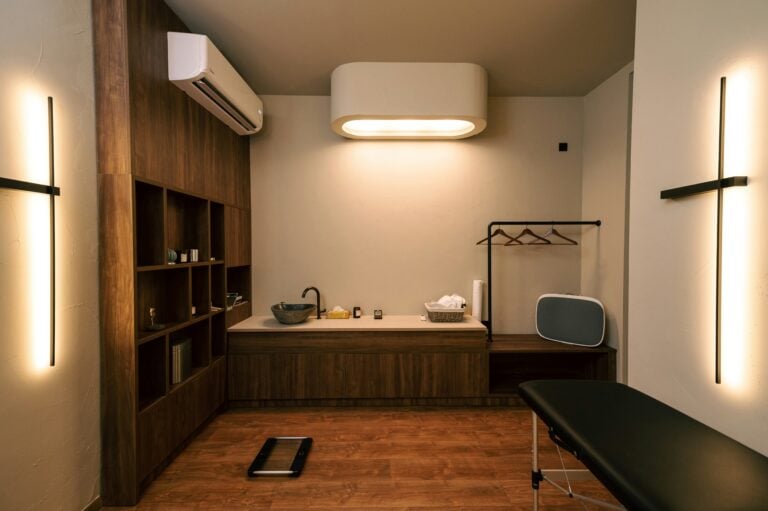 Why Holistic & Functional Medicine Clinics Need a Trusted Mold Remediation Partner in Jacksonville